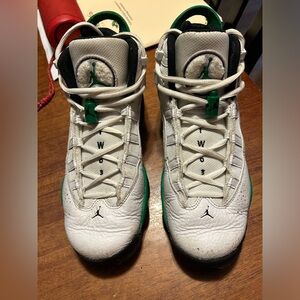 GUC Jordan 6 rings mid youth 6.5 white and green